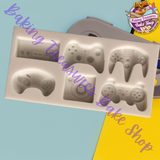 Video Game Controllers ( 6 Ct.) Silicone Mold